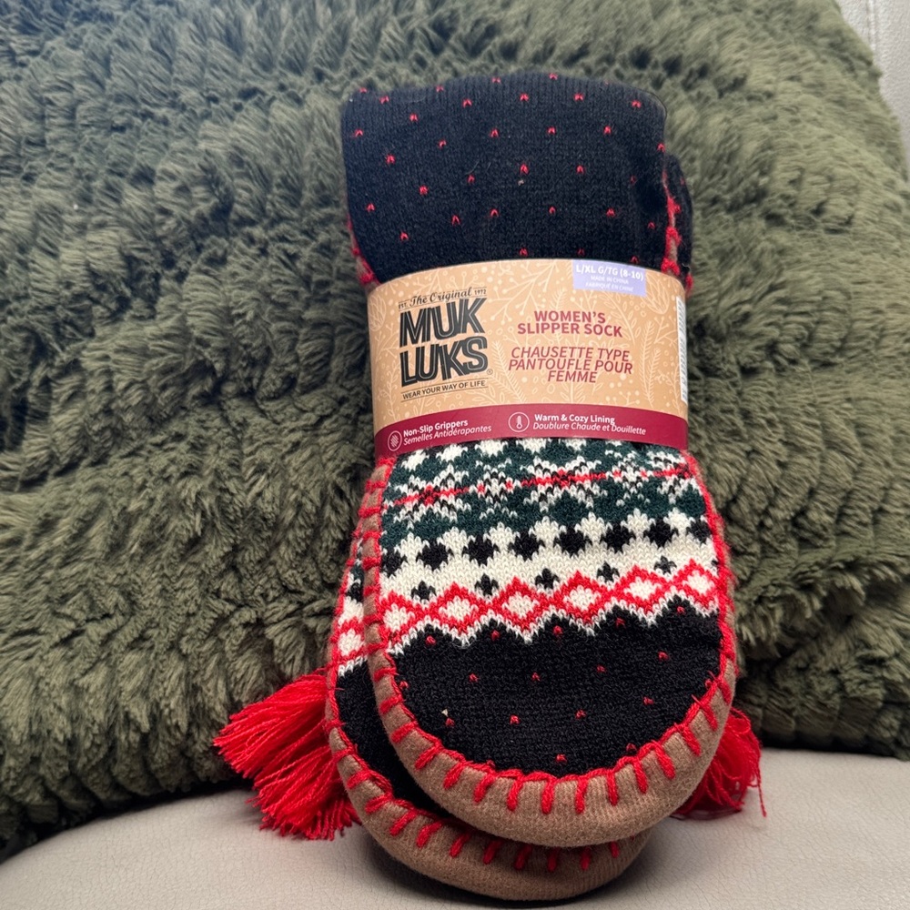 NWT Muk Luks Womens Slipper Socks Cozy Lined Slip Resistant Size L/XL (8-10)
